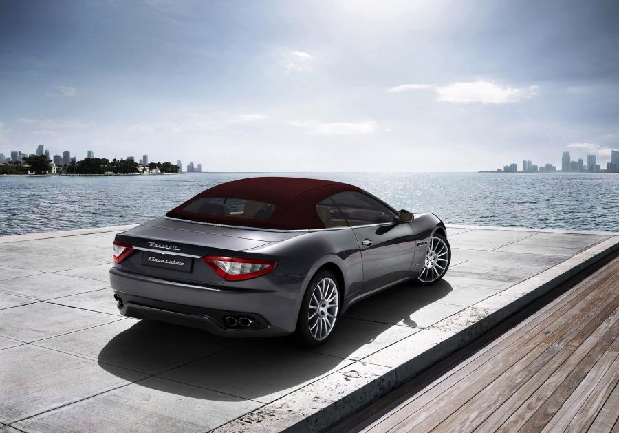  Maserati GranCabrio 2010 года  (фото 30 из 101)